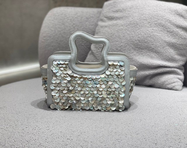 Gigi Sea Shell - M -Silver Grey