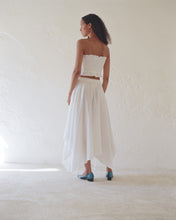 Load image into Gallery viewer, Lulu Hangkerchief Skirt - Soft White

