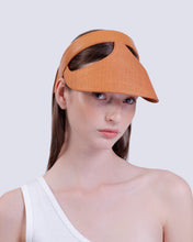 Load image into Gallery viewer, Lia Visor Joined - Natural Leather/Natural Viscose Fsc

