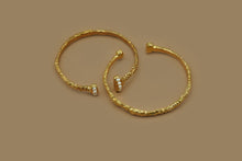 Load image into Gallery viewer, June Bangle
