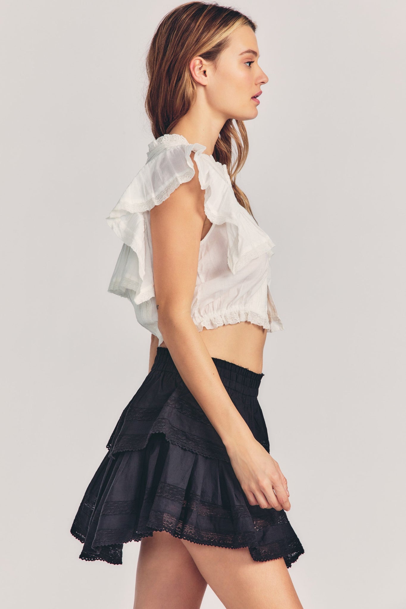 Ruffle Mini Skirt Black thebeachproject