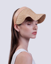 Load image into Gallery viewer, Nimos Visor - Camel Natural
