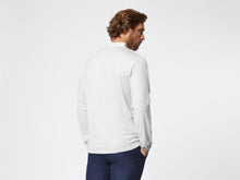 Load image into Gallery viewer, FISH REVE Sweater - WHITE
