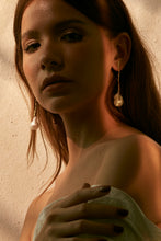 Load image into Gallery viewer, Maie Pearl Earrings
